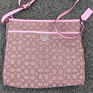 COACH signature Canvas File Crossbody Bag 🩷🤎🩷🤎🩷